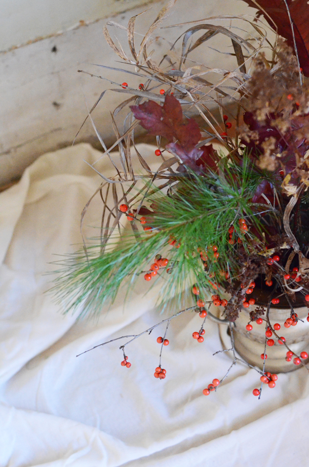 autumn foraged bouquet